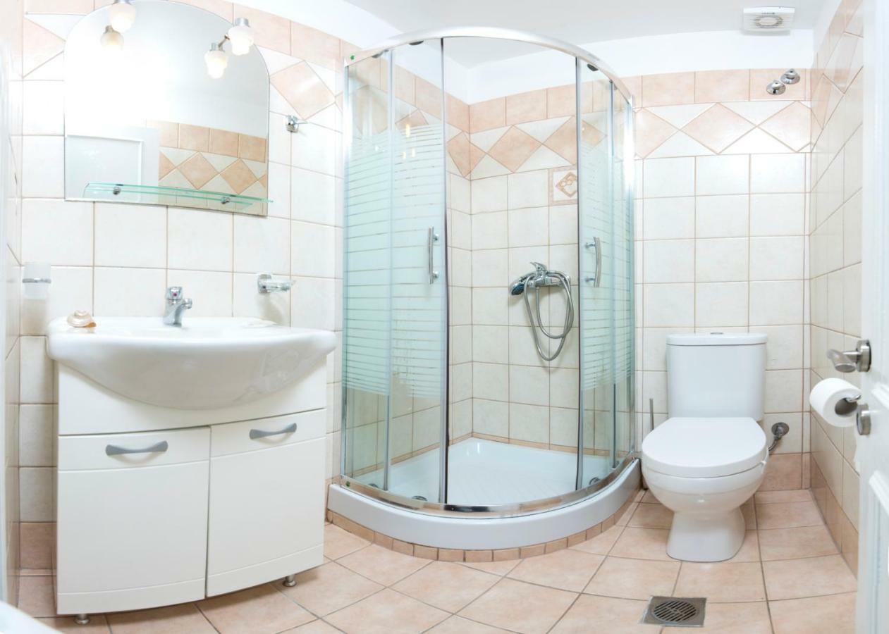 Mouse Island Aparthotel Πέραμα Εξωτερικό φωτογραφία